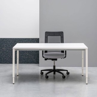 MDD Desk with Manual Adjustable Height - Ogi Y | MDD