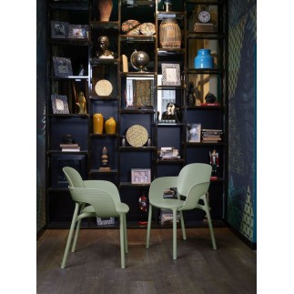 Chair with Armrests in Recycled Plastic - Hug | Scab