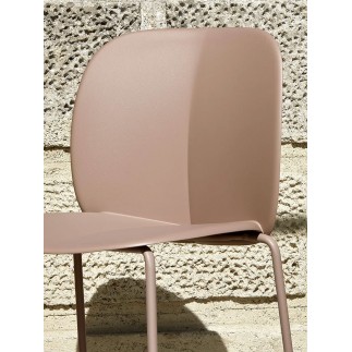 Stackable Stool in Recycled Plastic - Mentha Go Green | Scab