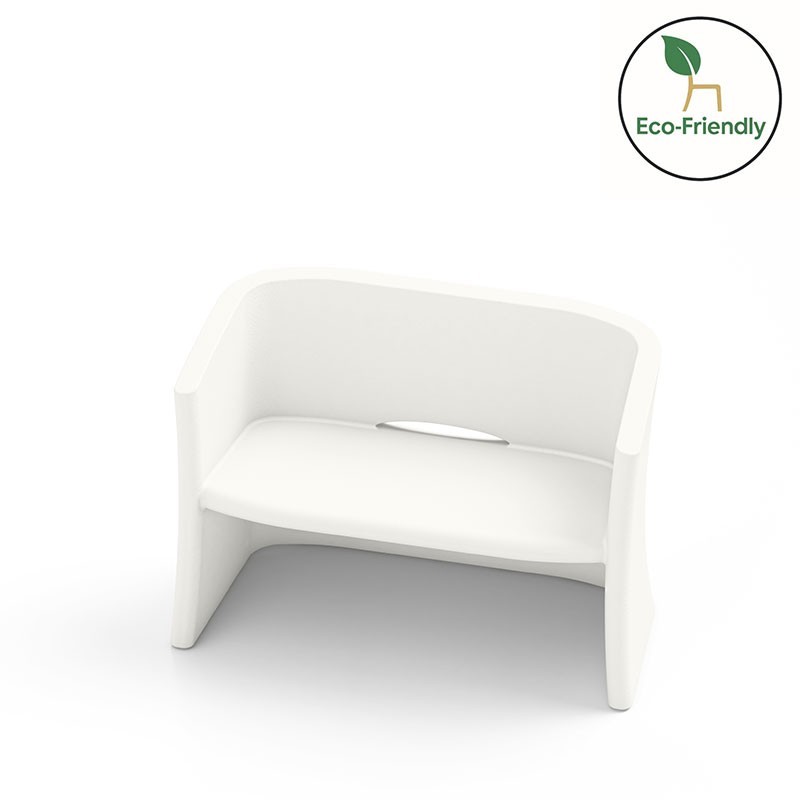 Outdoor Sofa in Recyclable Plastic – Breeze | Lyxo