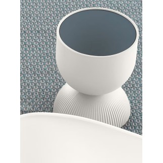 Eco-Friendly Outdoor Stool – Illo | Lyxo