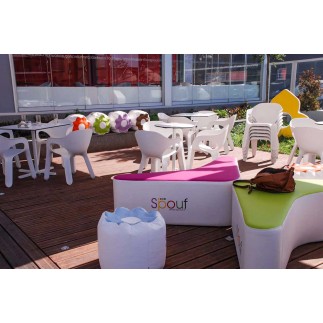 Outdoor Bench for Lounge Area – Boomerang Outdoor | Spouf