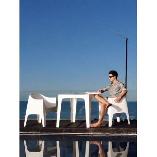 Fire Retardant Stackable Square Table - Solid | Vondom