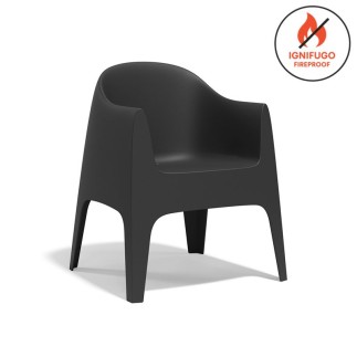 Poltroncina Impilabile da Esterno - Solid | Vondom