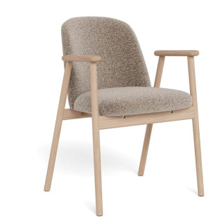 Upholstered Chair with Wooden Legs and Armrests - Leo | Isarreda