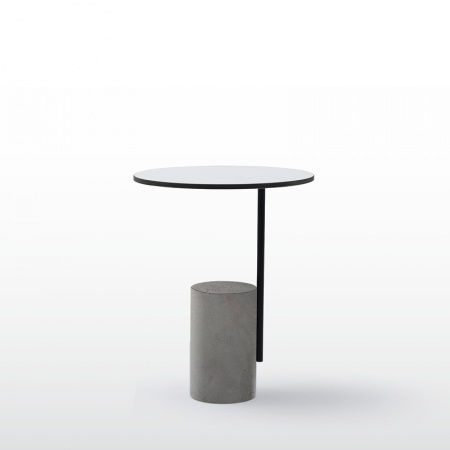 Tavolino con basamento in cemento Xaxa