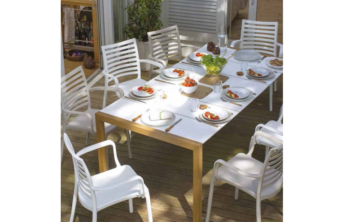Fix Table wit aperitif set included Sunday