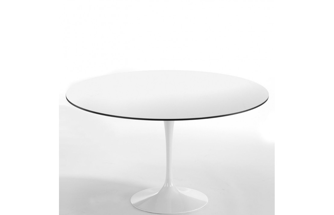Saturno round table in aluminium