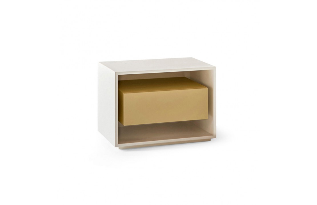 Enjoy lacquered bedside table with drawer