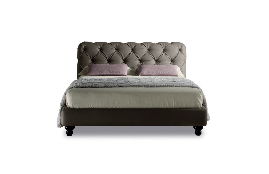 Padded bed with or without storage - King