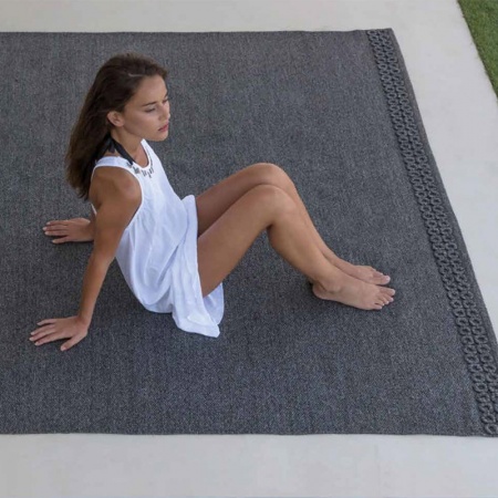 Outdoor synthetic fiber carpet - Quadro