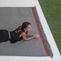 Outdoor synthetic fiber carpet- Ribs