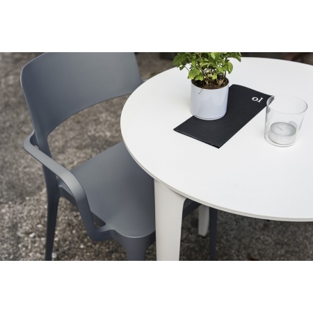 Chair with armrests for indoor/outdoor use - Nenè