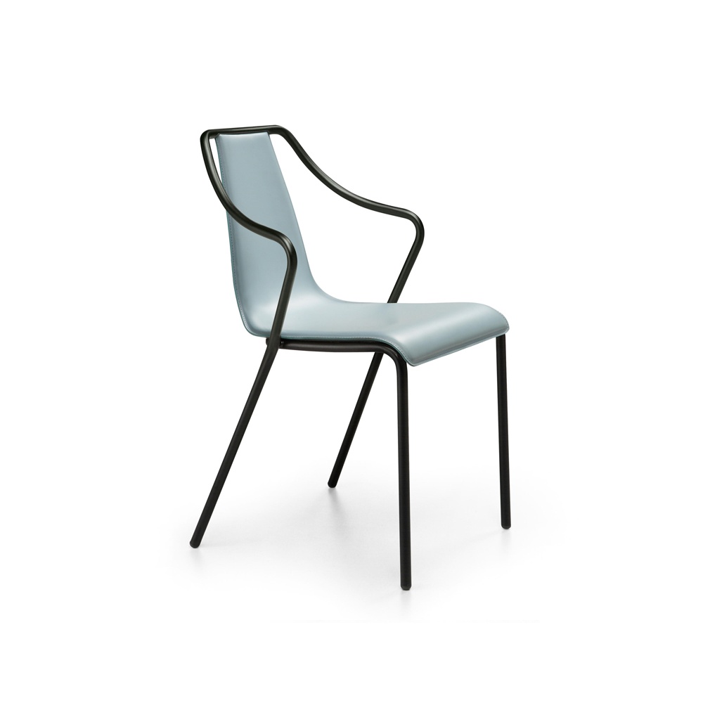 Padded chair wit armrests - Ola