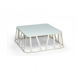 Hamptons graphic outdoor coffee table with glass top 3 measures