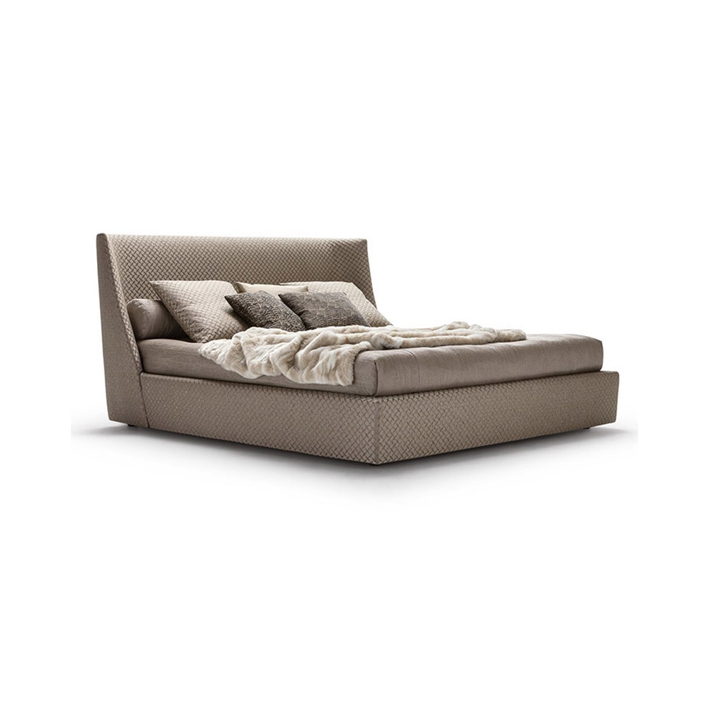 Vivien bed in fabric or leather