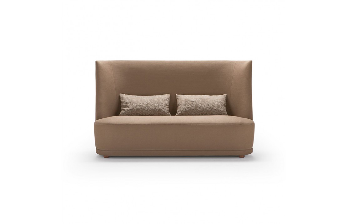 Vivien sofa with high back in fabric or leather