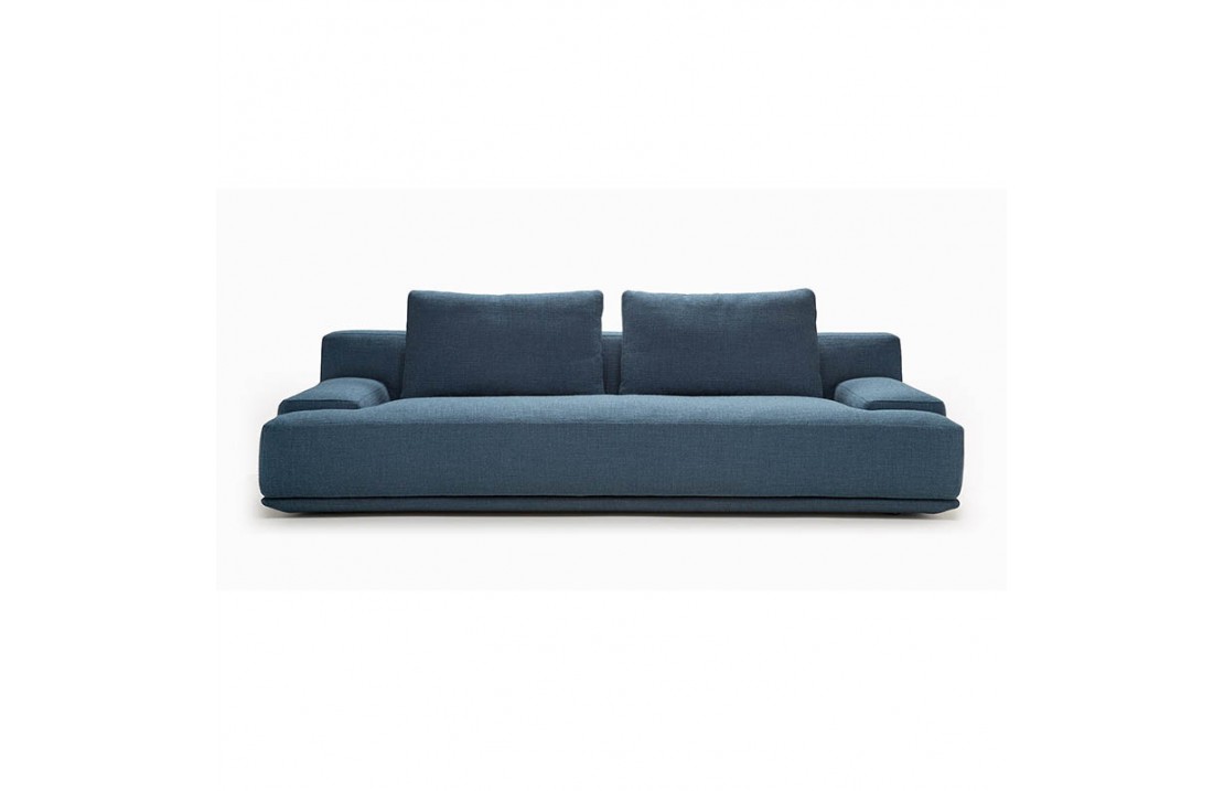 Bruce sofa in fabric or leather