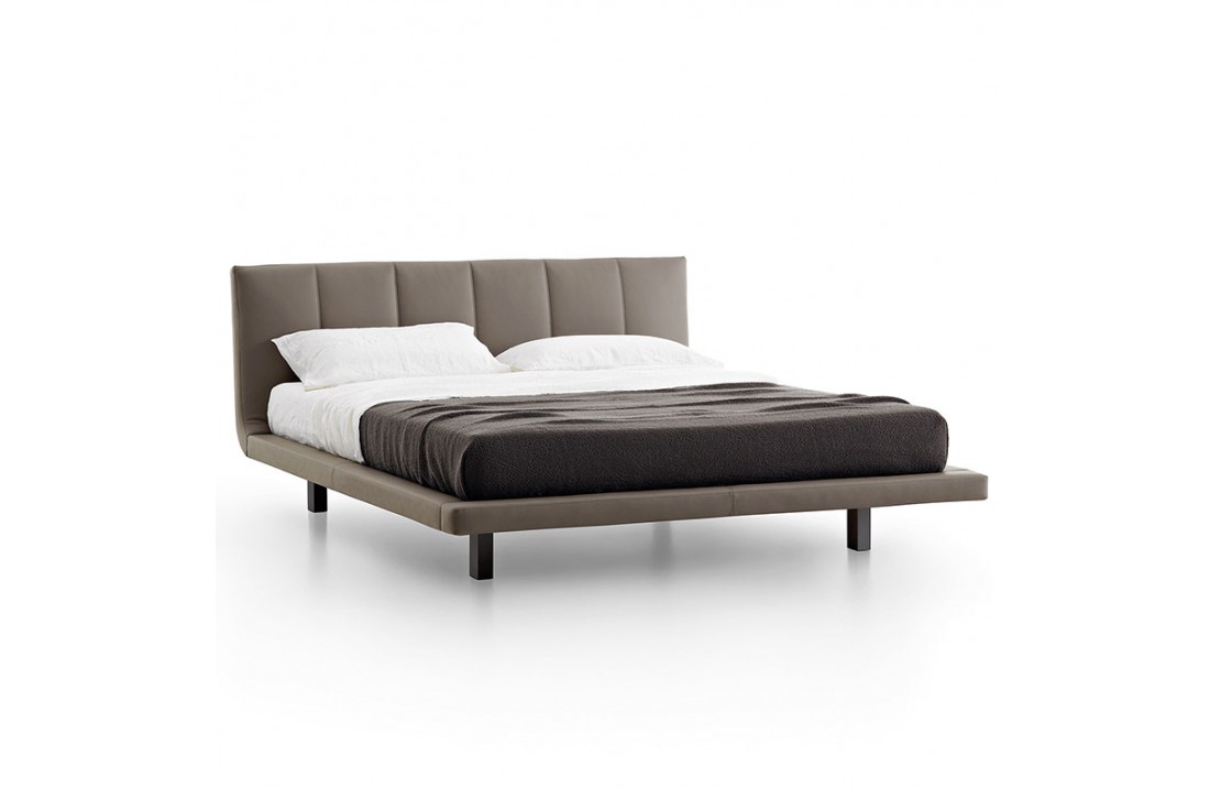 Padded bed Sangiacomo in eco-leather or leather - Sirio