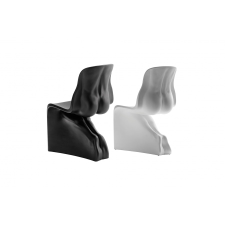 Chair Her shaped in polyethylene