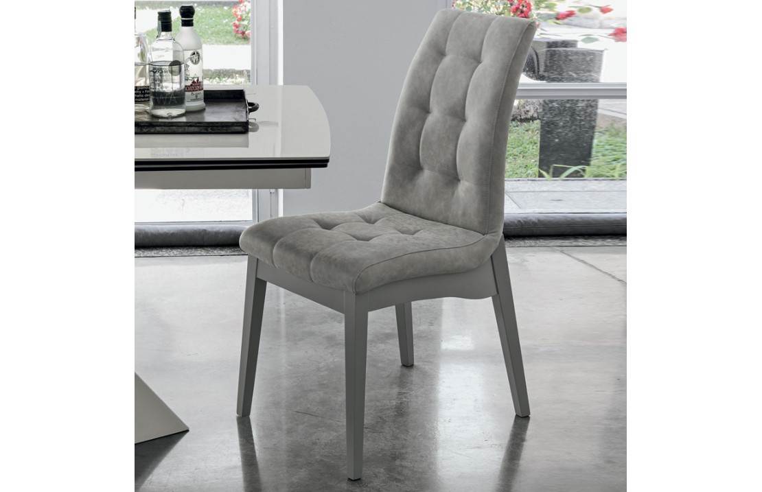 Padded chair in quilted eco-leather -Grenoble