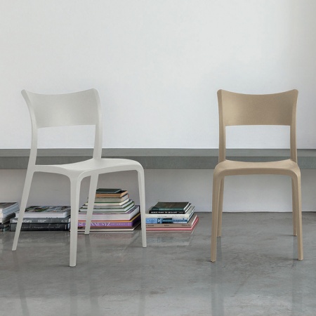 Stackable polypropylene chair -Cordoba