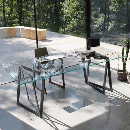 Writing desk / meeting table Quadror in glass