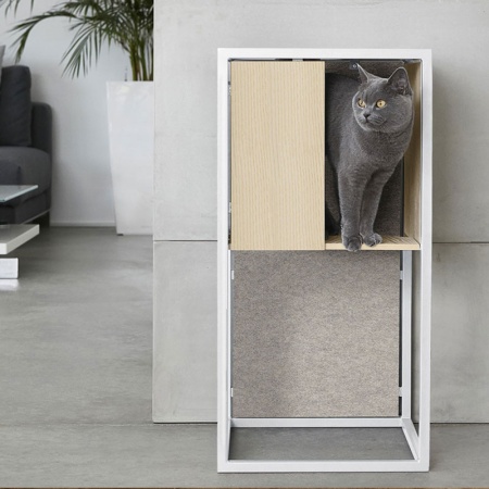 Albergo scratching post for cat in wood and metal