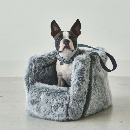 Via travel bag for dog in faux fur