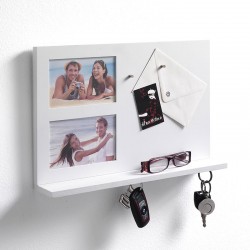 Reminder photo frame with magnetized panel
