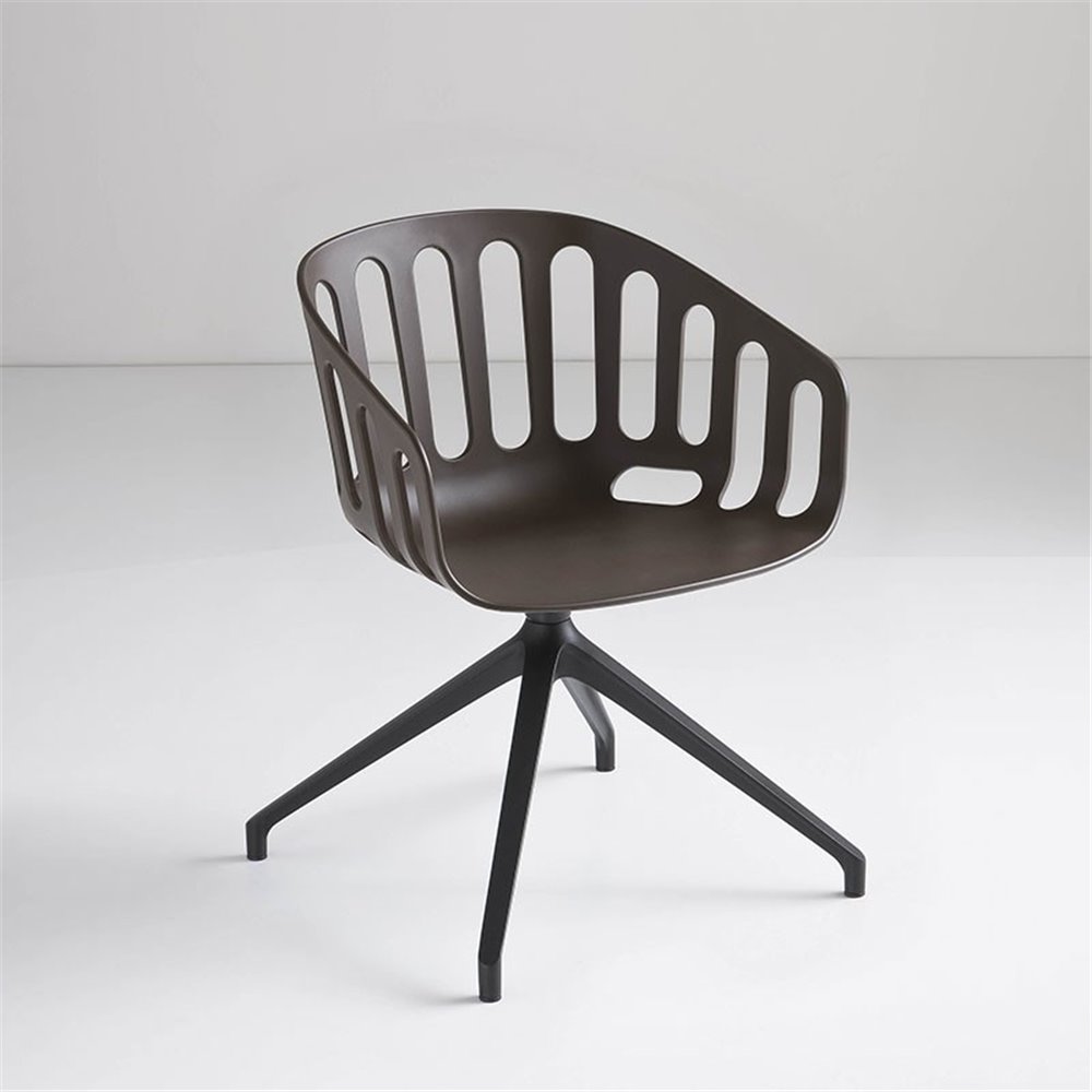 Swivel chair on spokes - Basket UB