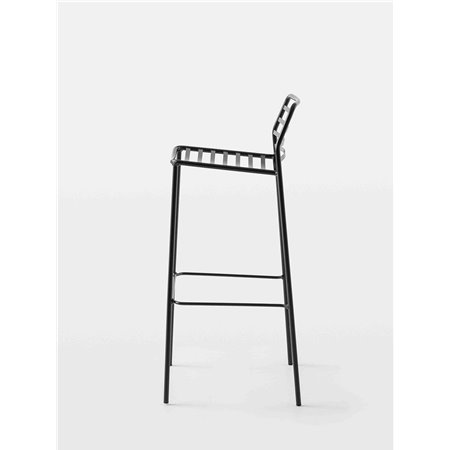 Metal bar stool - Link