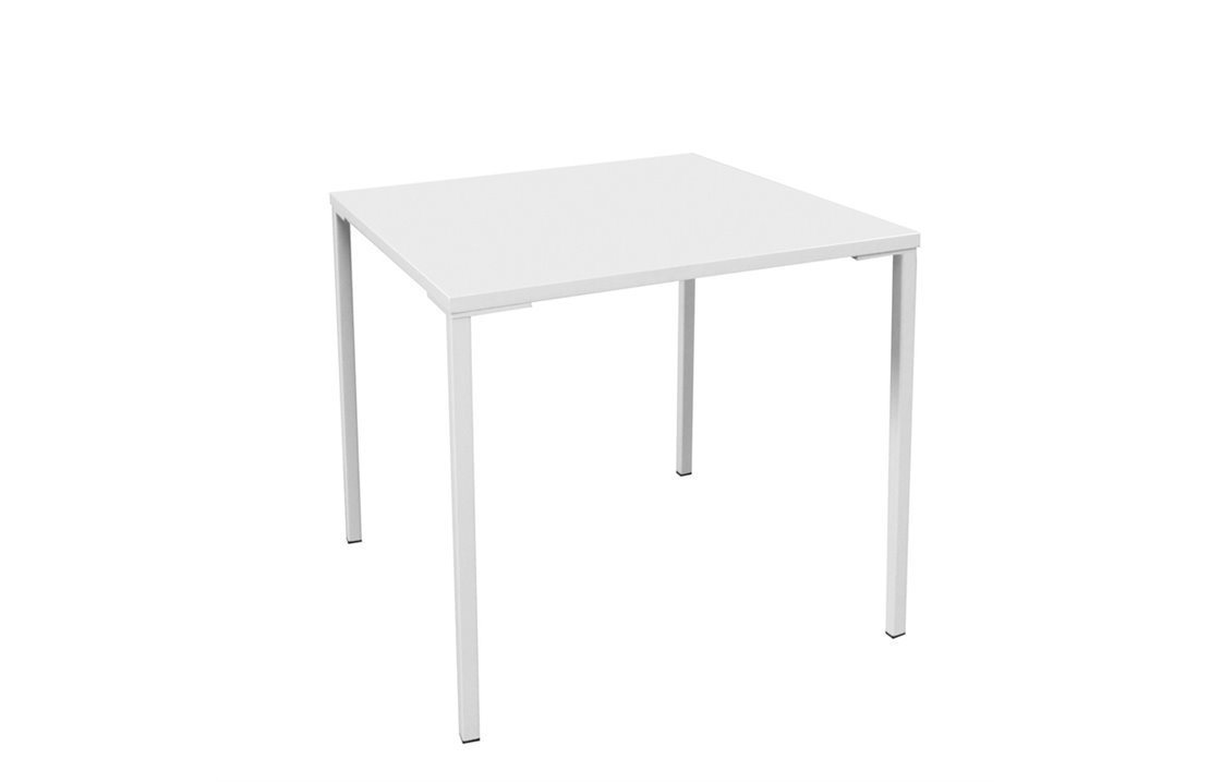 Stackable square table for indoor/outdoor use - Simply