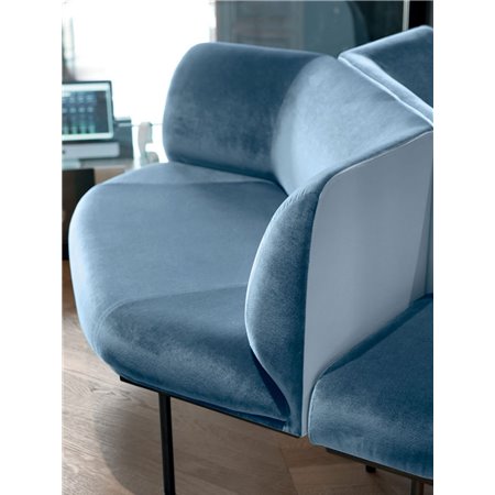 Upholstered lounge chair - Hendrick