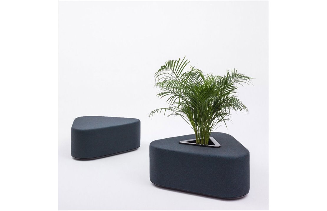 Waiting pouf with/without planter - Hana