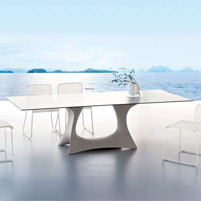 Outdoor Tables: Outdoor Style | IsArreda
