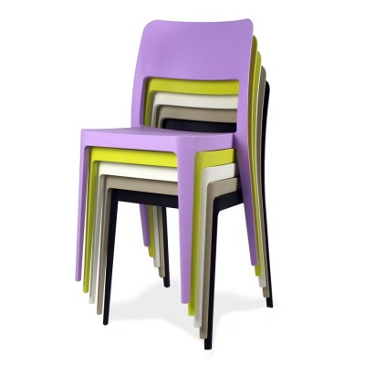 Sedie impilabili | Tavoli e sedie | Arredo casa | ISA Project